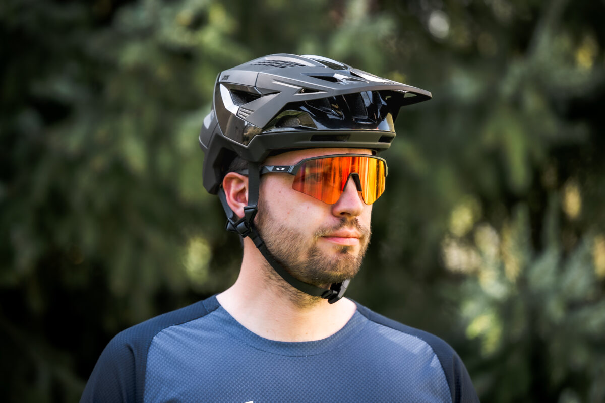 iXS Carve 1.0 Mips – pierwszy test kaskowego kasku trailowego ze Szwajcarii