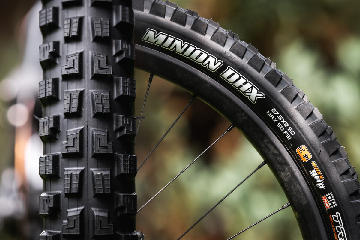 Test nowego Maxxis Minion DHX: specjalista od twardego podłoża z nową karkasą DH