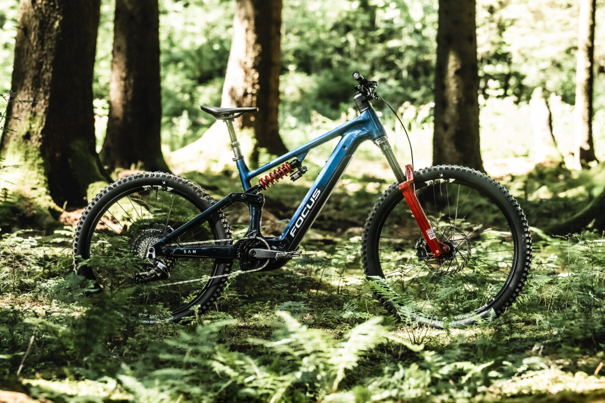 Focus SAM 9: Test surowego enduro/downhillowego e-MTB