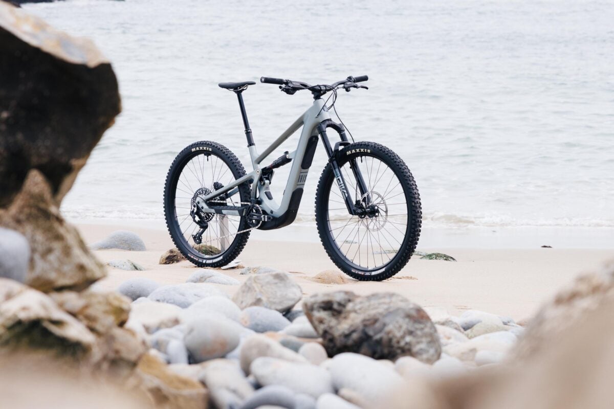 Ibis Oso 2026: Jeden carbon frame, trzy charaktery – nowe eMTB z Bosch CX Gen 5