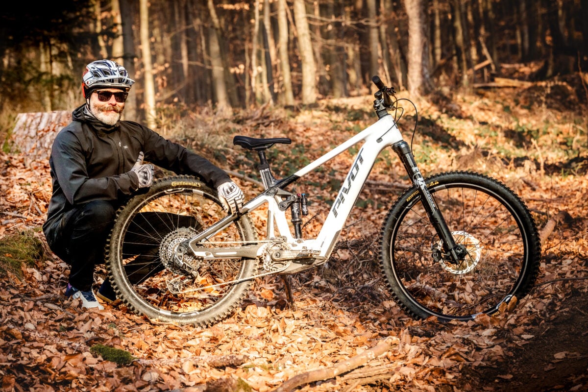 Test Pivot Shuttle LT: Ulepszenia i Bosch CX-R w nowym e-bike'u